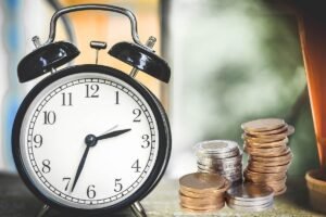 O papel dos juros compostos na economia: como eles afetam os mercados financeiros